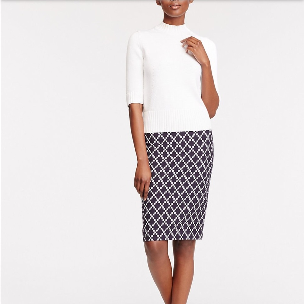Ann Taylor Diamond Tile Jacquard Navy Blue Pencil Skirt 10